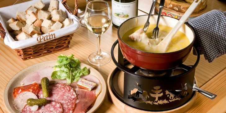 Fondue Savoyarde : Découvrez Les Secrets Pour Réussir Votre Recette à ...